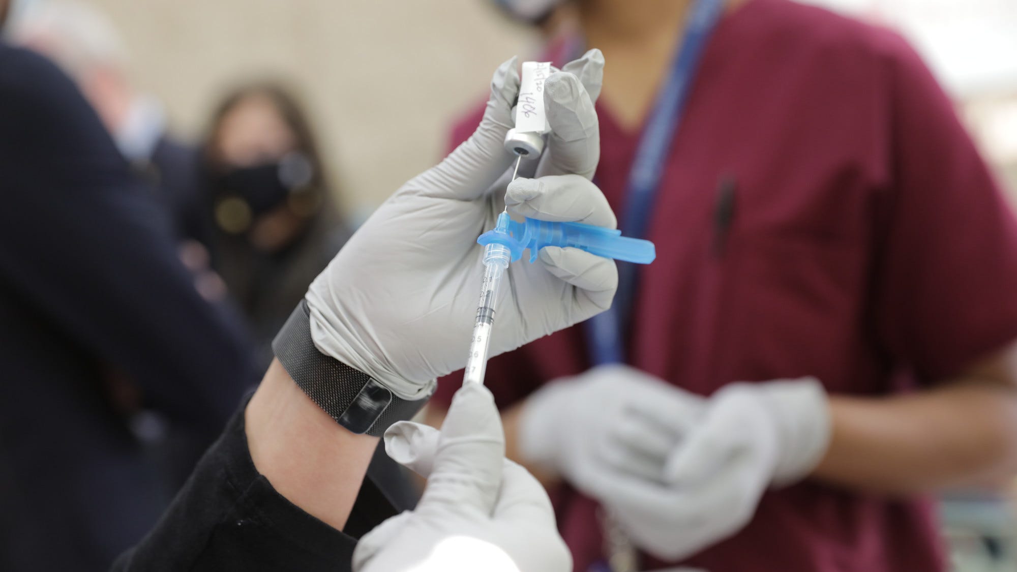 Cuomo: NY will start vaccinating essential workers, residents over 75 next week