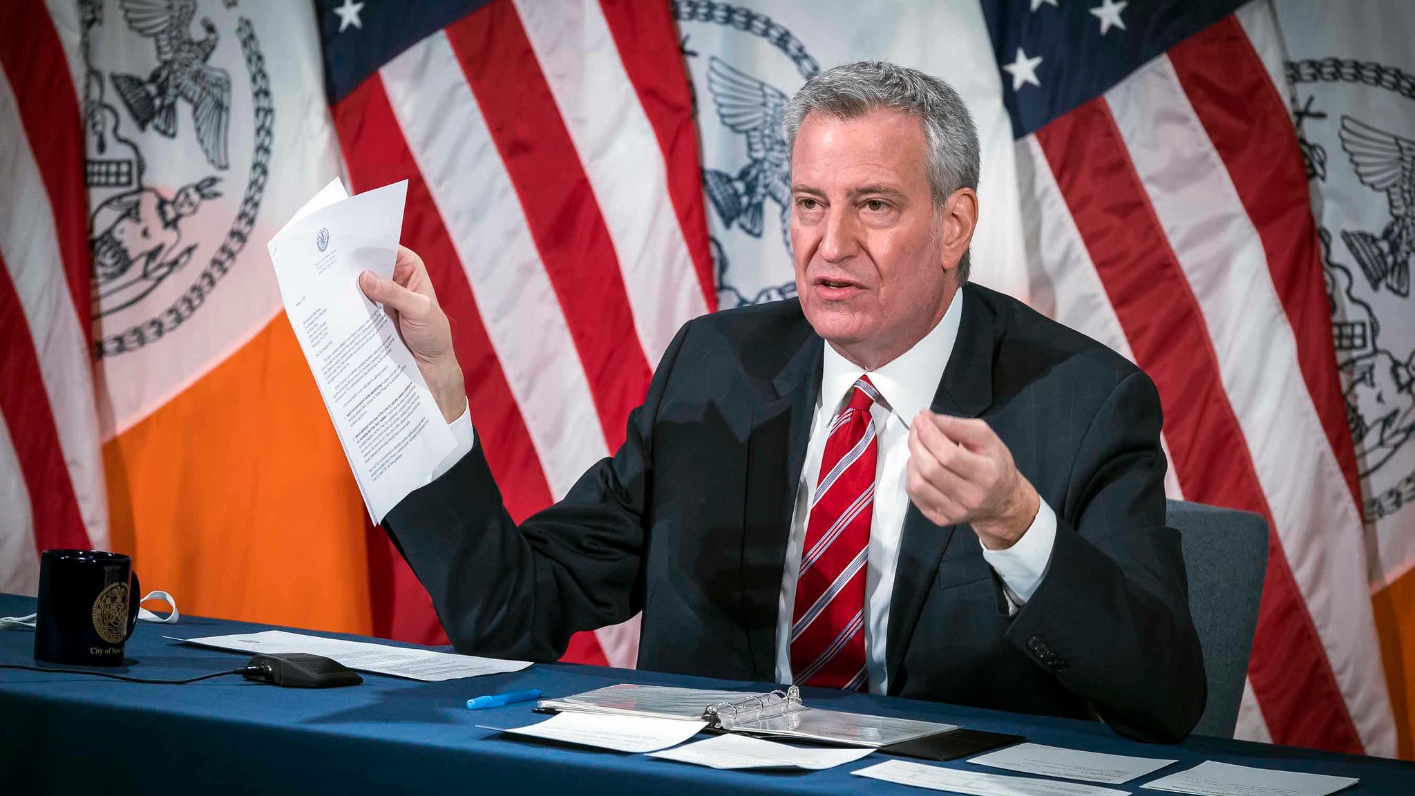 De Blasio: Eligible New Yorkers can make vaccine appointments via online portal, upcoming call center