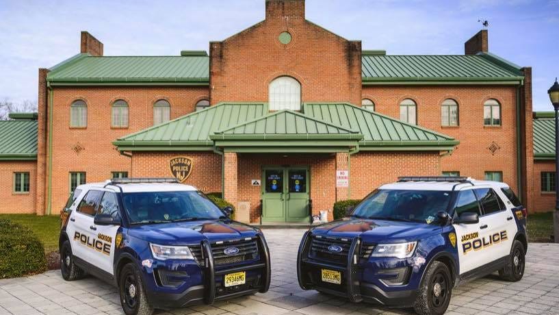 NJ man with machete arrested after fight against man with beach chair causes injuries