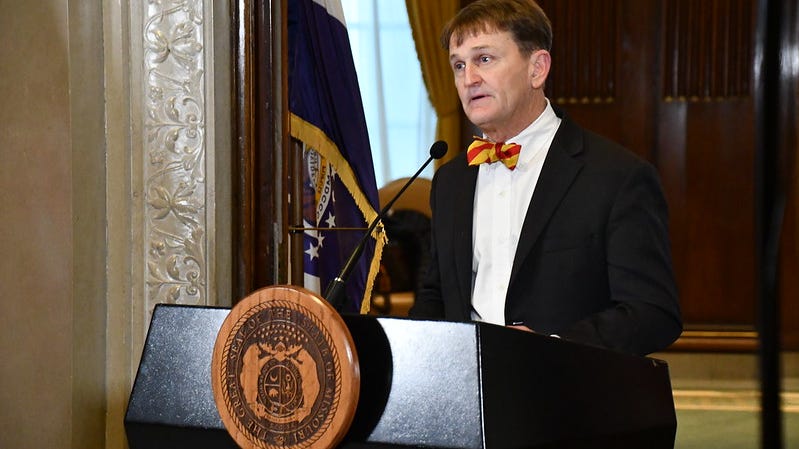 Missouri health director resigns amid COVID vaccine rollout