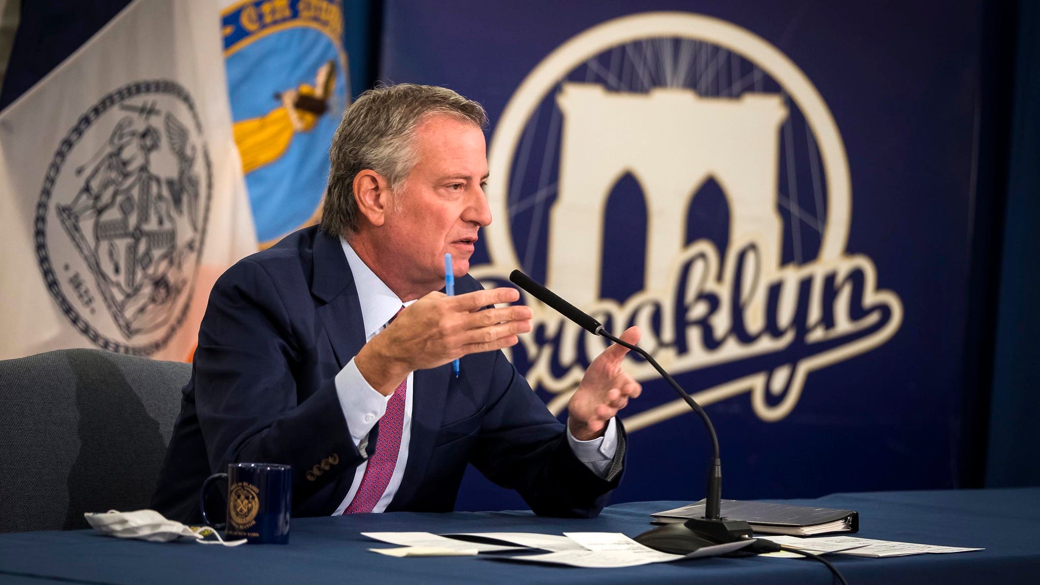 De Blasio calls on Cuomo to repay taxpayers for book costs: 'There needs to be a lot of accountability'