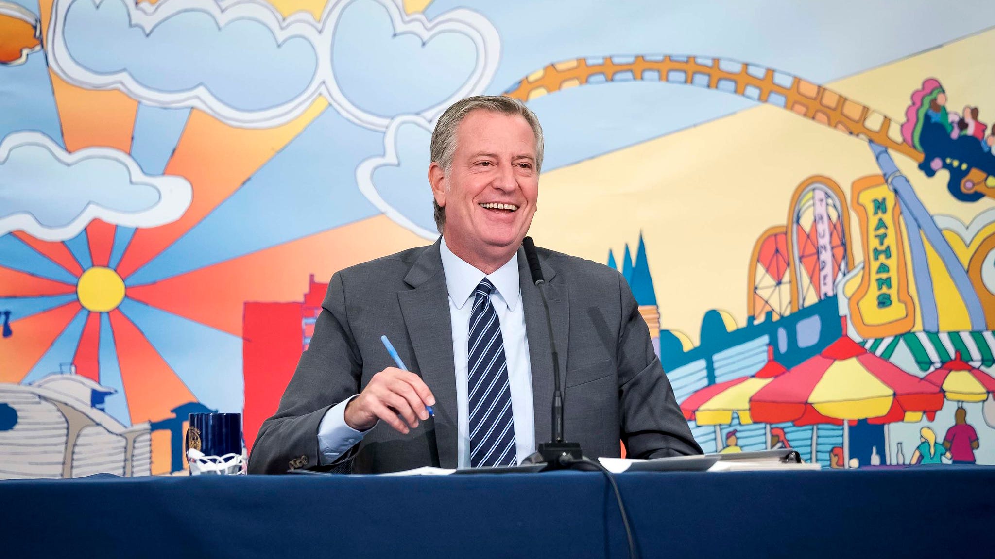 De Blasio teases possible bid for governor: 'I'm going to be in public service'