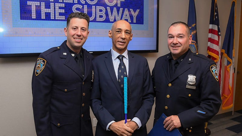 VIDEO & PICS: 2 NYPD officers honored for saving visually impaired man who fell onto subway tracks