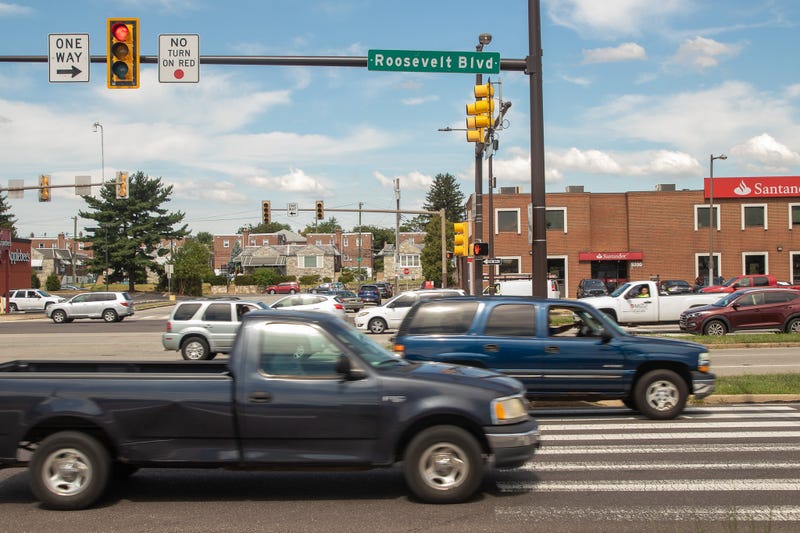 traffic on Roosevelt Boulevard