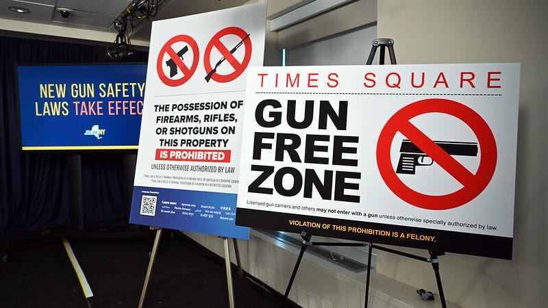 Judge extends hold on NY's gun ban in houses of worship