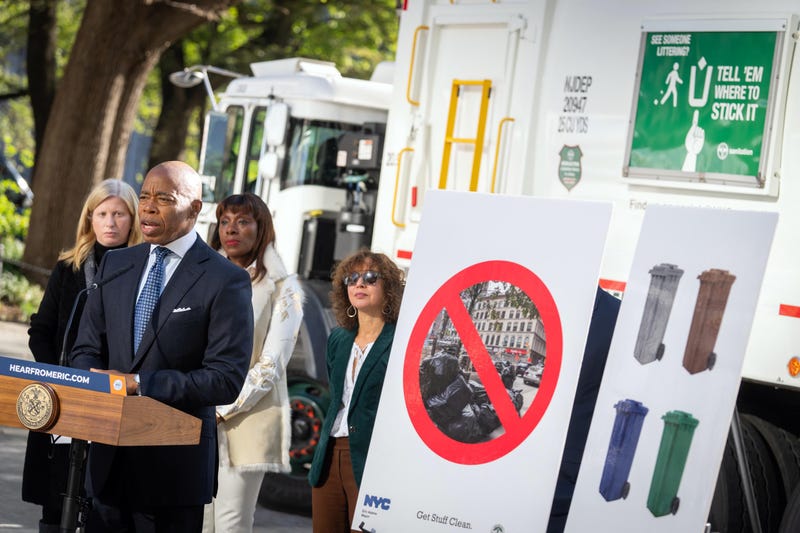 Mayor Eric Adams and NYC Department of Sanitation (DSNY) Commissioner Jessica Tisch open a new front in the Adams administration’s war on rats, launching a plan to containerize waste at approximately 95 percent of residential properties across the five boroughs. City Hall. Wednesday, October 11, 2023.