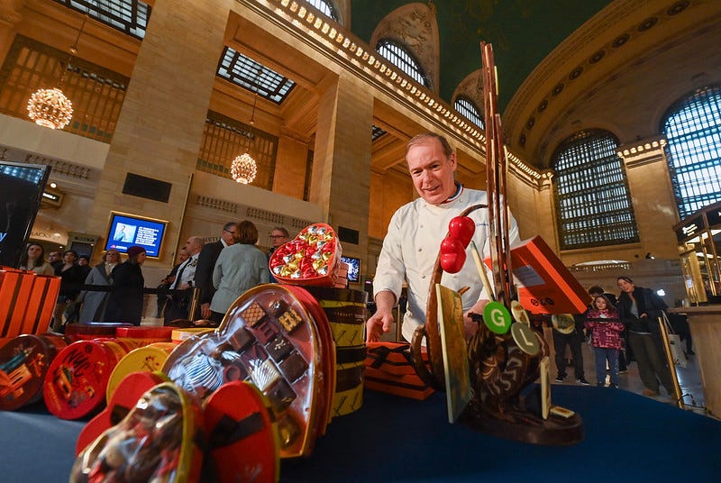 Jacques Torres Chocolates is celebrating 25 years with a NYC-specific chocolate box.