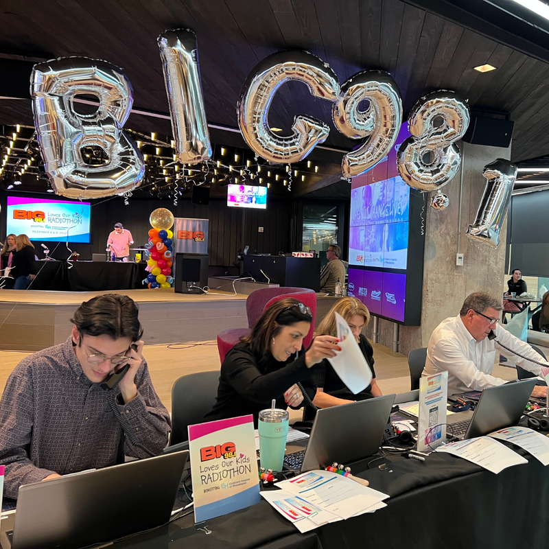 Phone Bank volunteers at 21st Annual BIG 98.1 Loves Our Kids Radiothon