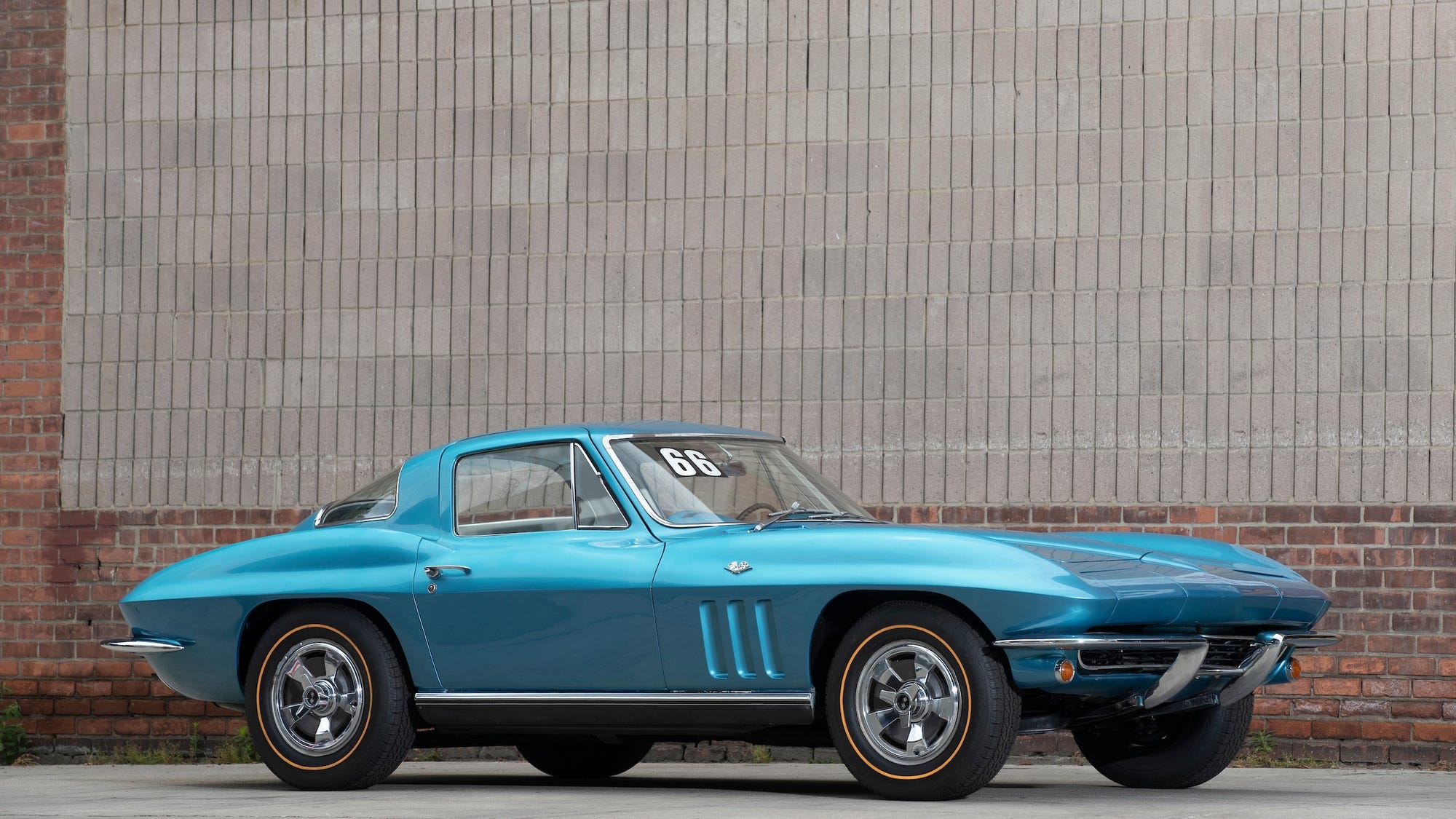 6 restored classic Corvettes to be given away at Chicago Auto Show
