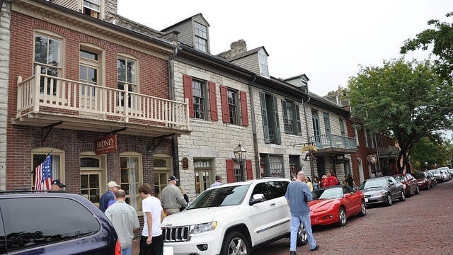 St. Charles County ends curfew for bars, restaurants as rate of COVID cases, deaths drops