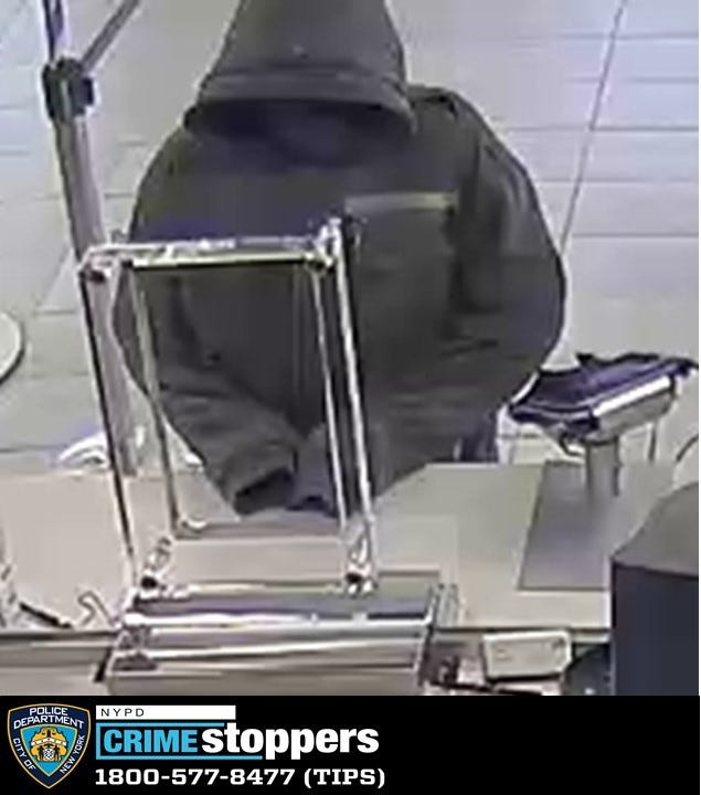 Man targets several Queens banks to rob in 1 hour: NYPD