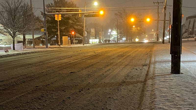 Snowy roads in New Jersey present dangers to drivers