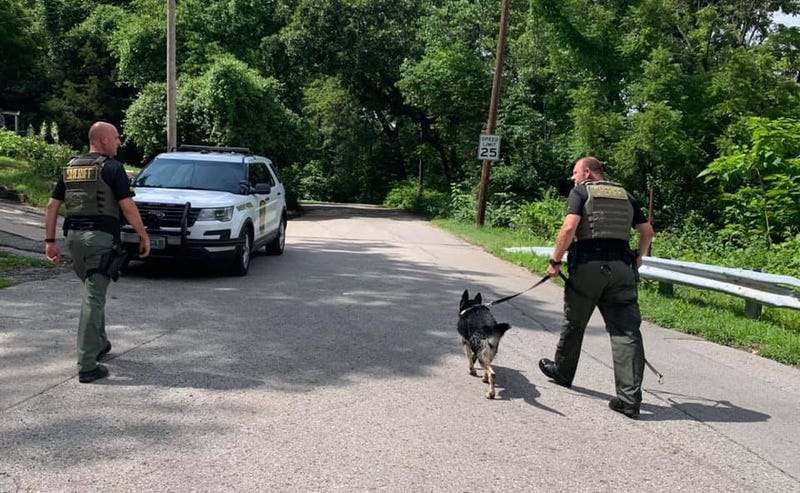 Law enforcement officers in Missouri managed to capture a man wanted for possession of a controlled substance after he gave away his position in an unorthodox way.