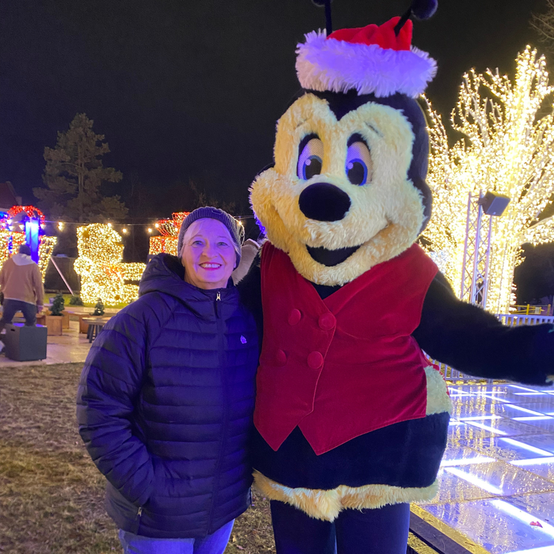 Jenn, Bill and Buzzbee’s Experience at Tinseltown Holiday Spectacular 2023