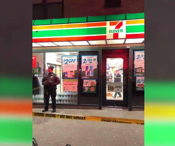 Thieves fire gun inside Manhattan 7-Eleven, steal cash