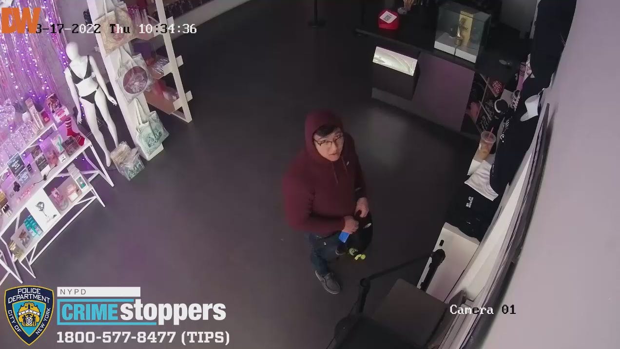 VIDEO: This man broke into Museum of Sex's gift shop and stole 2 shirts: NYPD