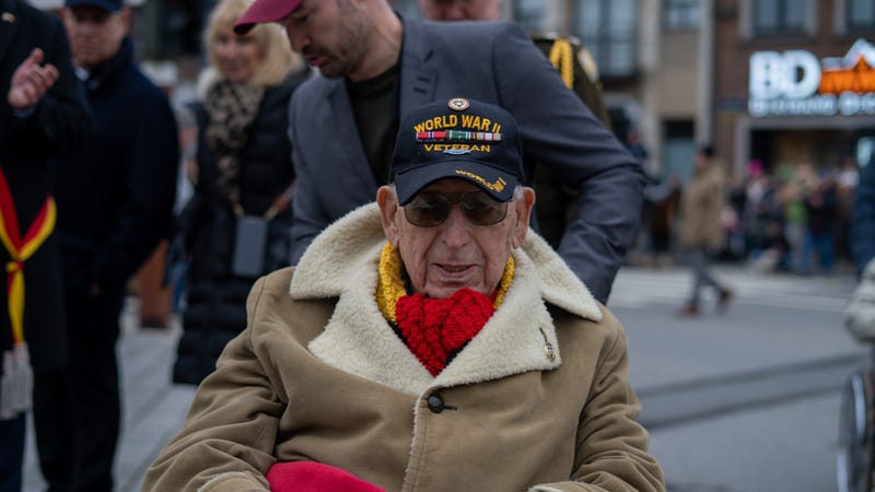 Soldiers of the 101st Airborne Division commemorate 79th anniversary of the Battle of the Bulge