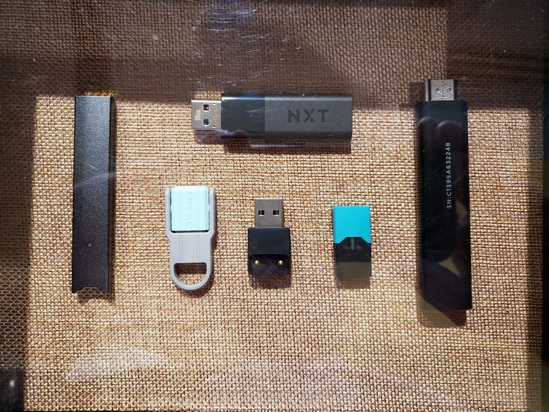 Can you spot the vaping device?