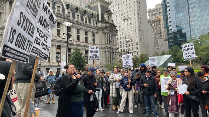 A rally denouncing the decision of a municipal court judge to dismiss charges against the former police officer who killed Eddie Irizarry started Tuesday evening at City Hall.