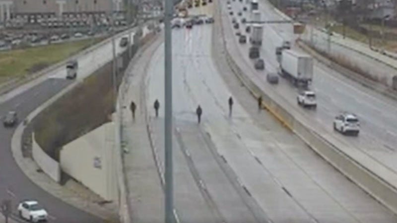 Police investigate i-95 North lanes on Sunday morning