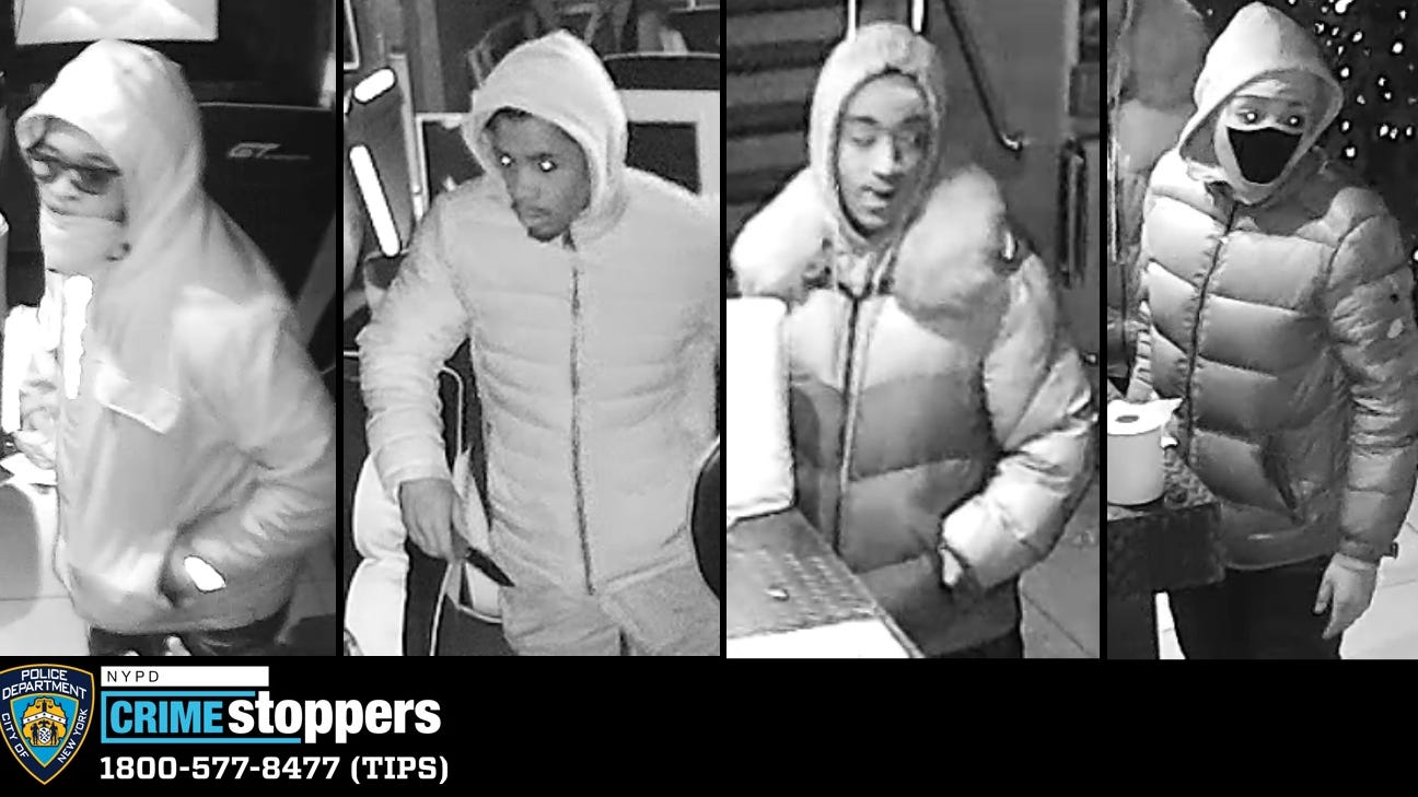 VIDEO: Armed robbers steal cellphones, cash from patrons at Brooklyn internet cafe