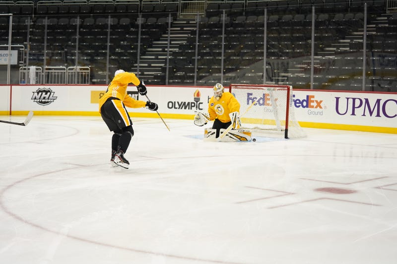penguins camp
