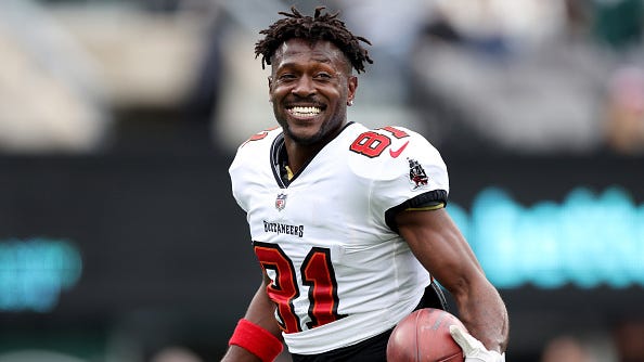 Antonio Brown posts bizarre quote on biggest regret and nobody is sure if it is real