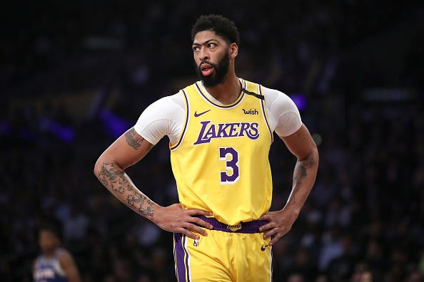 Anthony Davis shoots a glare during a Lakers game.
