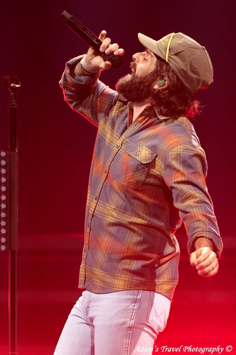 Thomas Rhett rocks New Year's Eve at Xcel Energy Center in St. Paul, MN