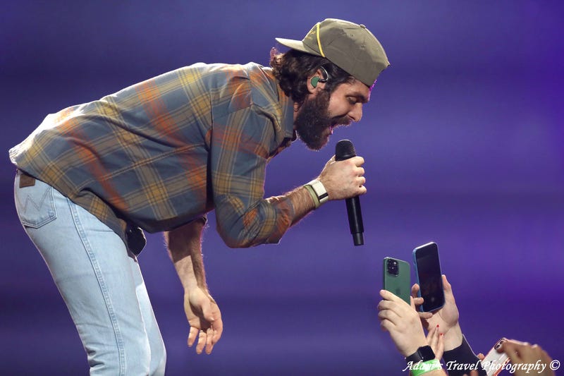 Thomas Rhett rocks New Year's Eve at Xcel Energy Center in St. Paul, MN