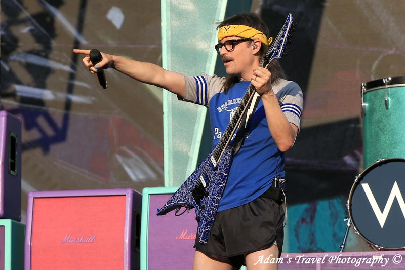 Weezer at the Hella Mega Tour at the Target Center