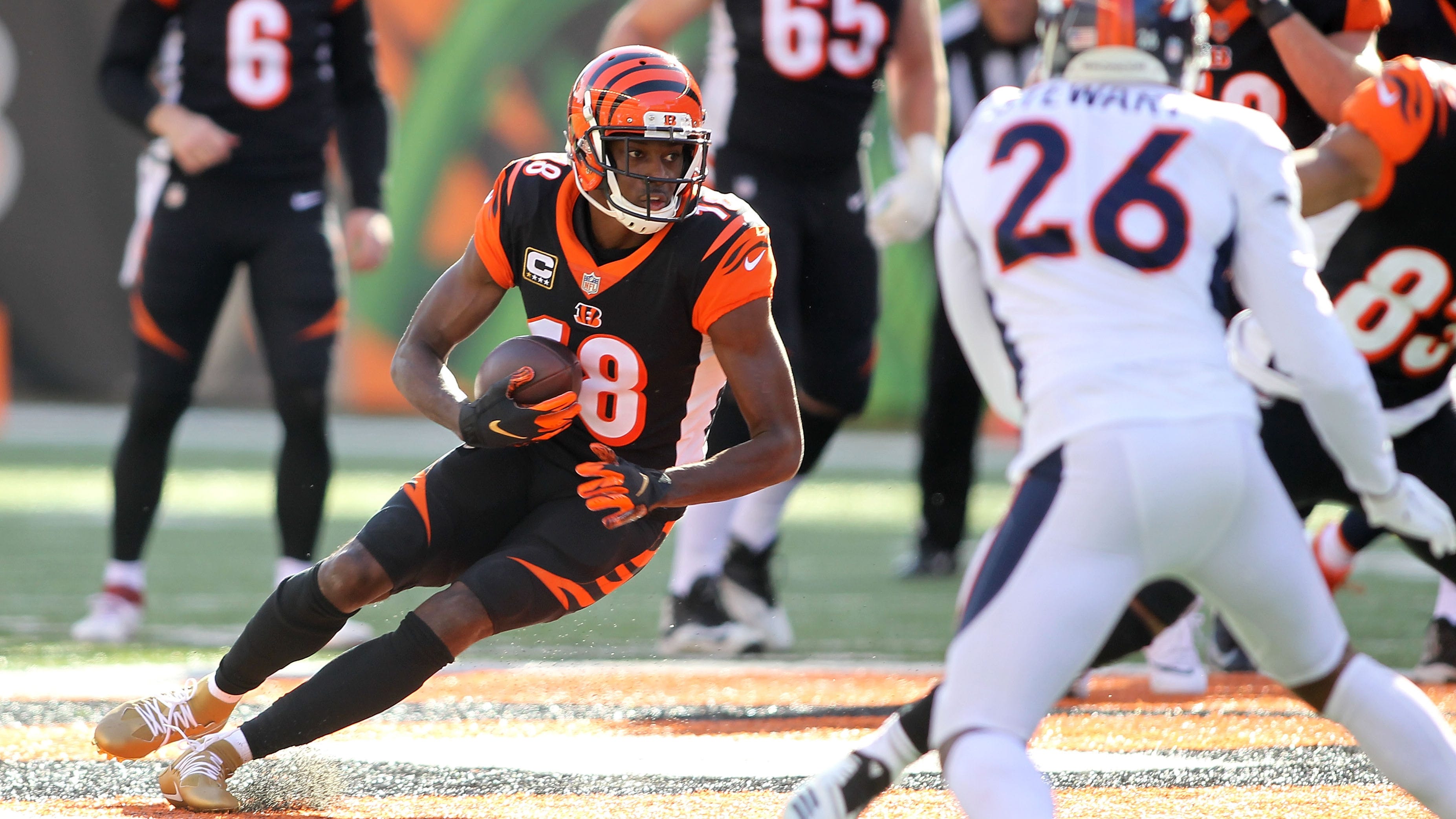 Patriots Reportedly Will 'Push For' A.J. Green, Tyler Eifert of Bengals
