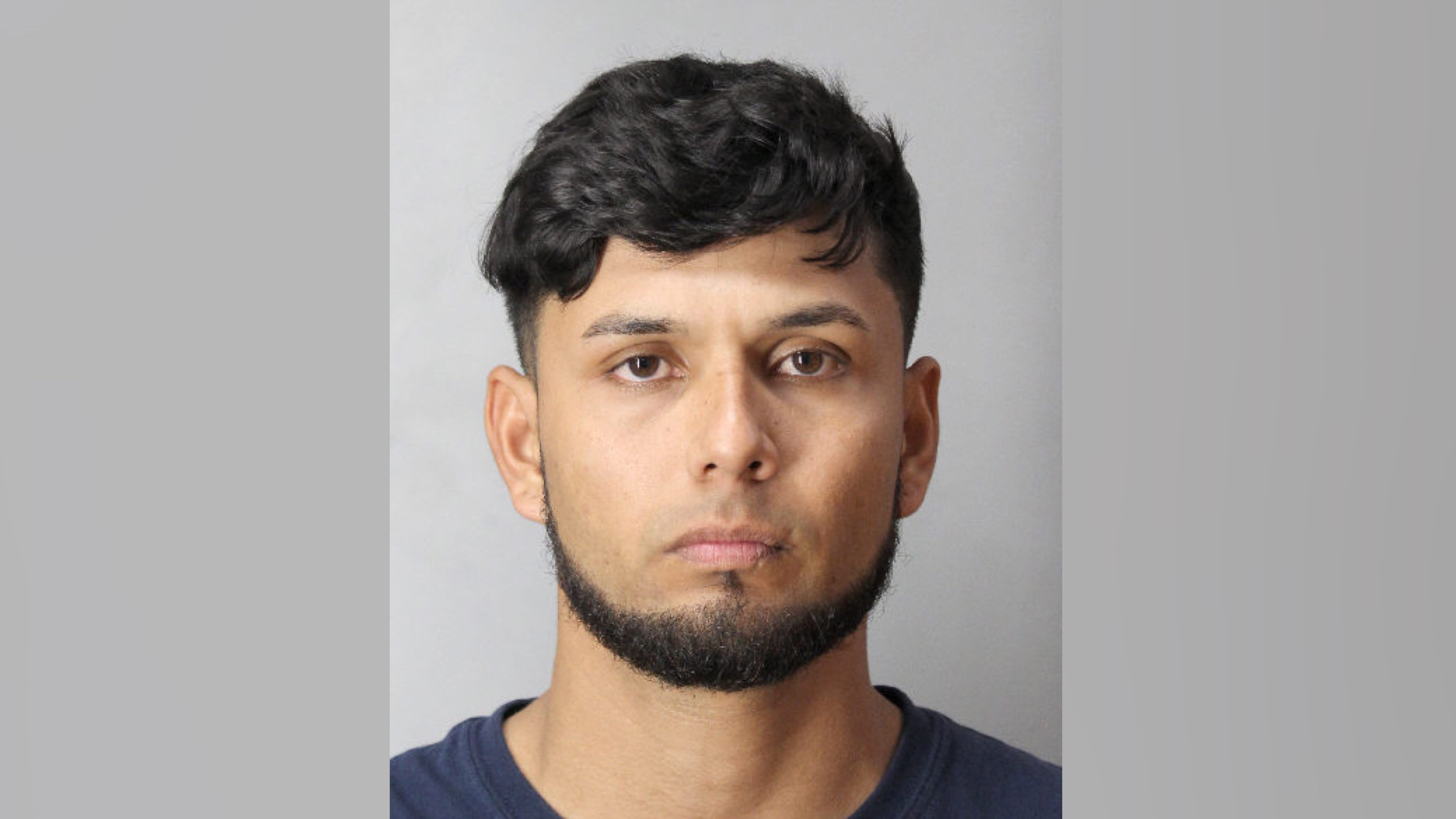 LI man charged with manslaughter for stabbing NYC wheel rim thief to death outside his home: cops