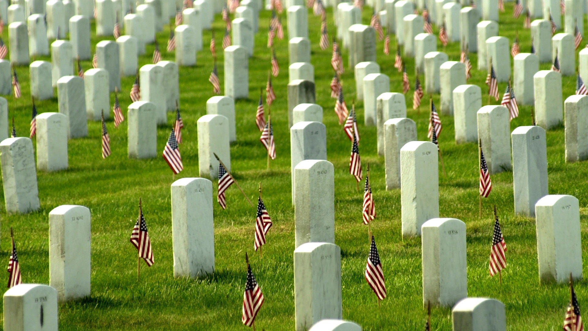 National cemeteries host Memorial Day ceremonies