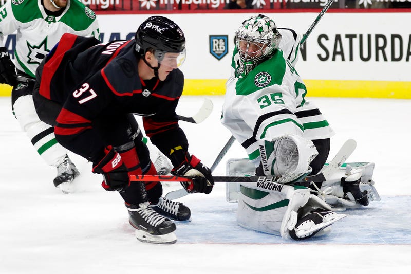 Carolina Hurricanes-Dallas Stars hockey