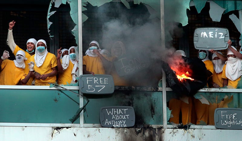 Windows smashed, fires set at St. Louis jail