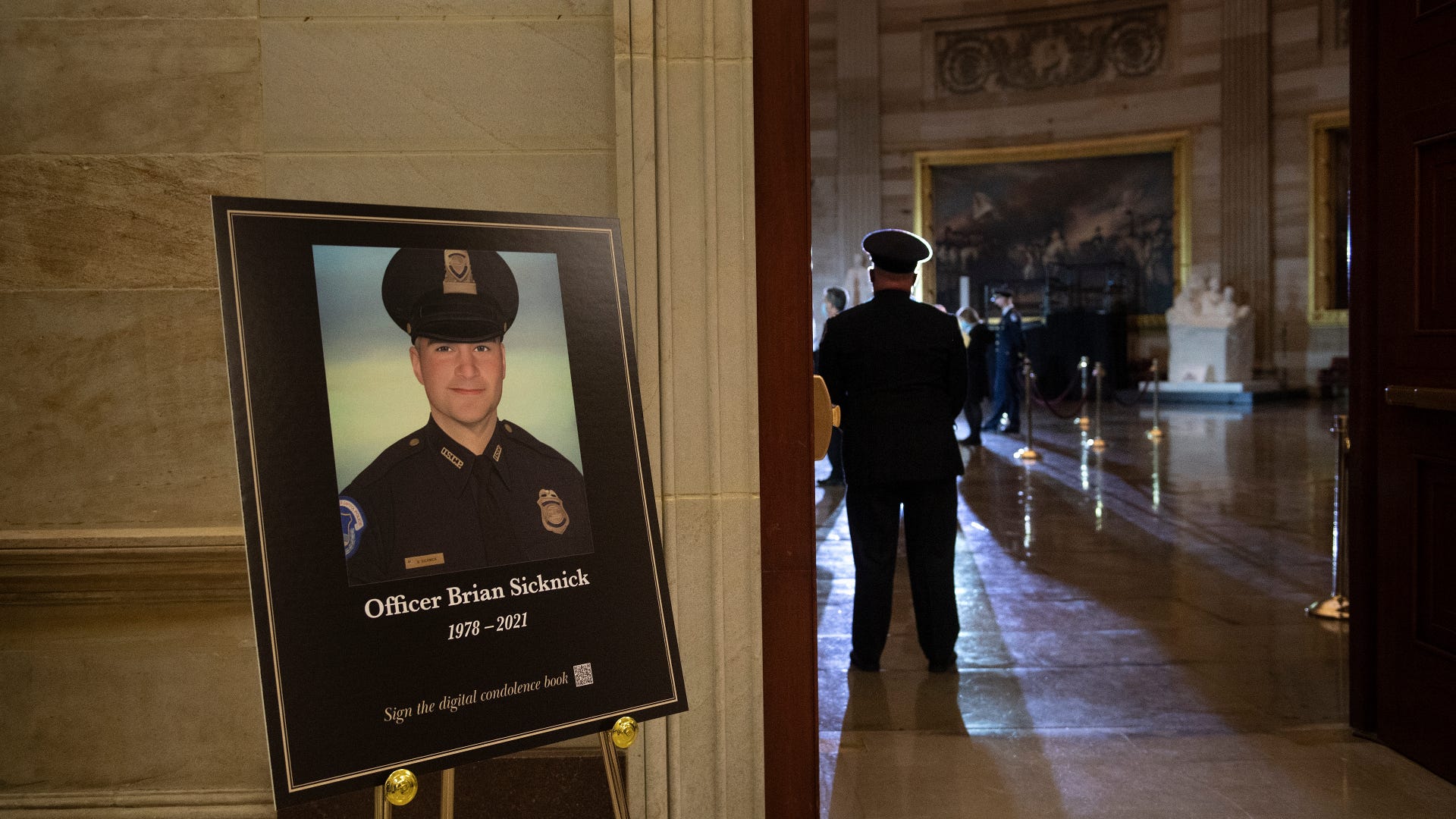 2 charged with assaulting Capitol Police officer who died after riot