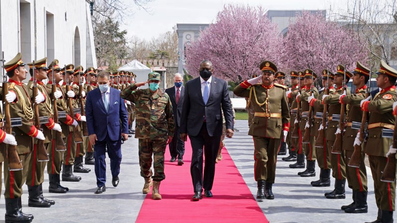 In Kabul, Pentagon chief speaks of 'responsible end' to war