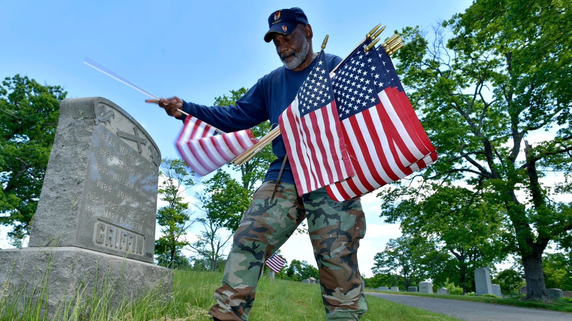 Vets return to Memorial Day traditions as pandemic eases