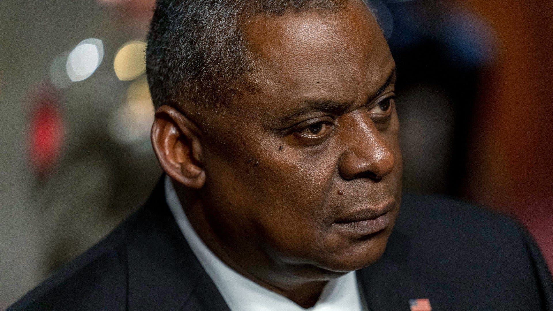 Defense Secretary backs change in military sex assault prosecution