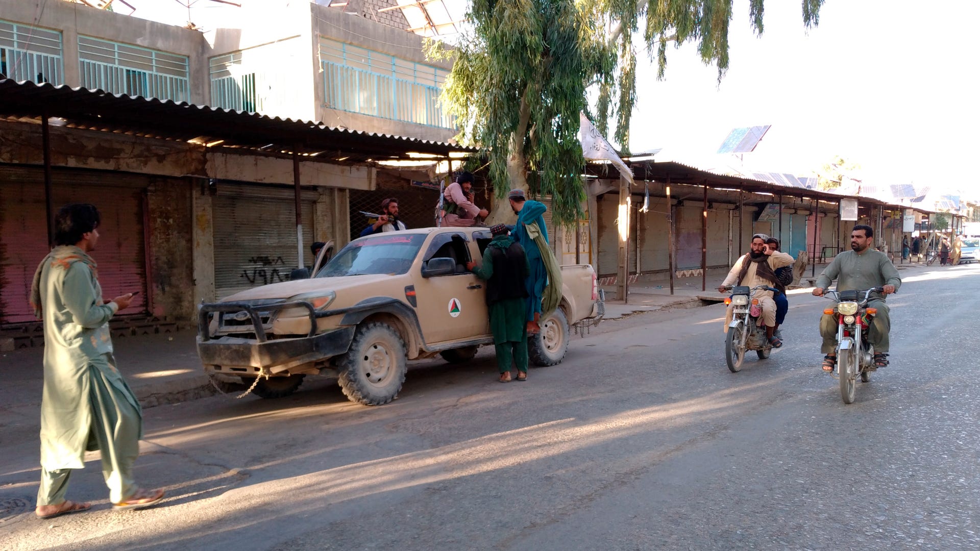 Battle gains challenge U.S. hopes of better-behaved Taliban