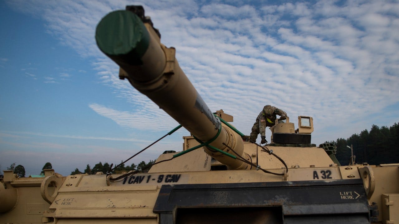Army hiring criminal investigators to improve case work
