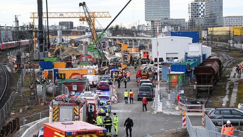 Explosion of WWII bomb in Munich injures 4, disrupts trains