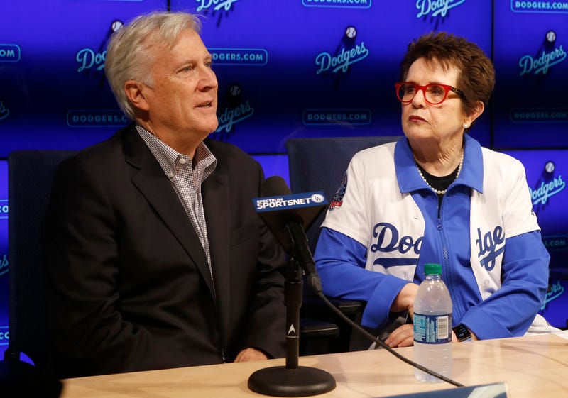 Los Angeles Dodgers owner & chairman Mark Walter, left, introduces to the baseball team ownership group, tennis champion Billie Jean King at a news conference in Los Angeles