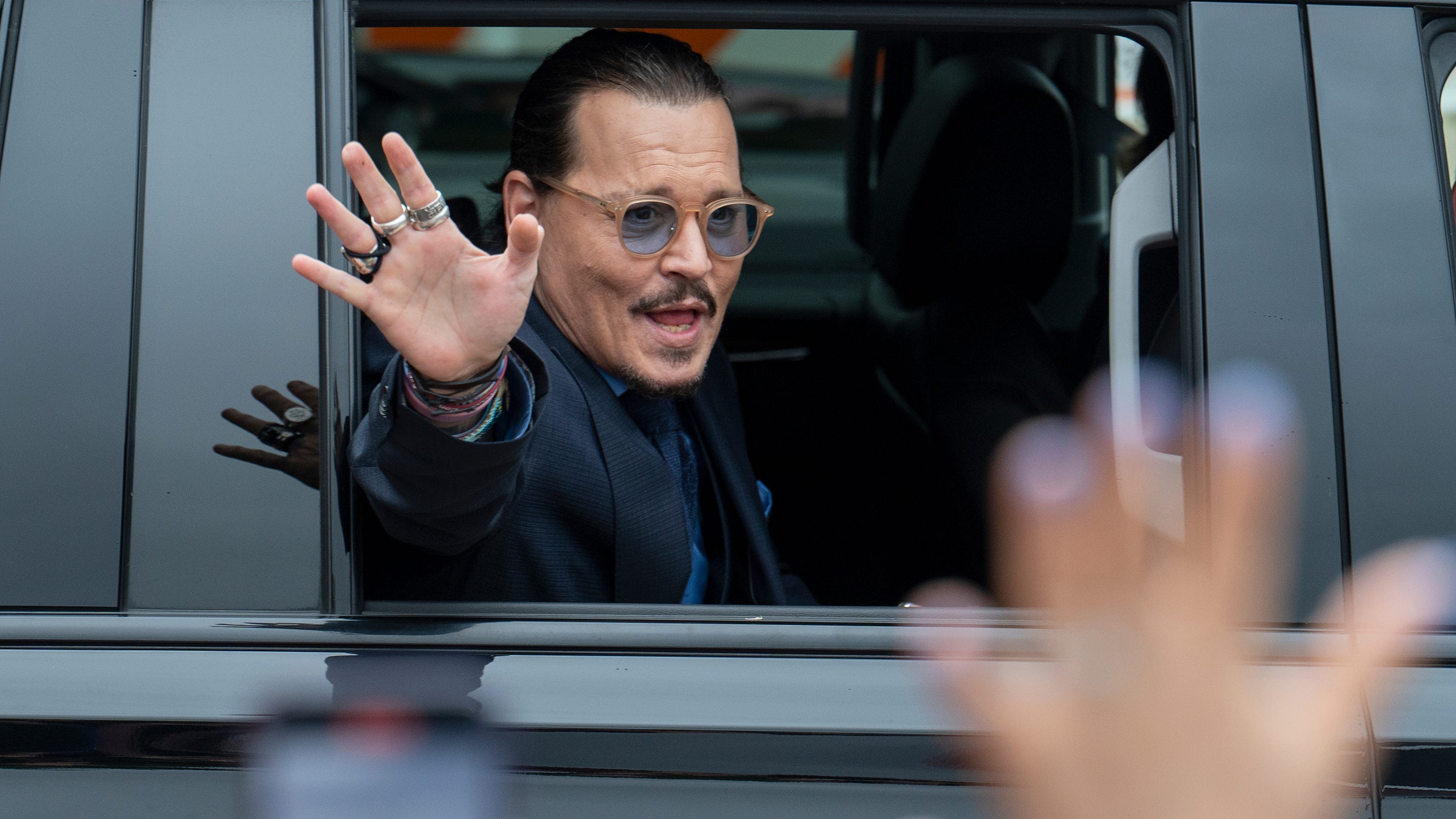 Depp recibe 10 millones de dólares y Heard 2 en un veredicto por difamación