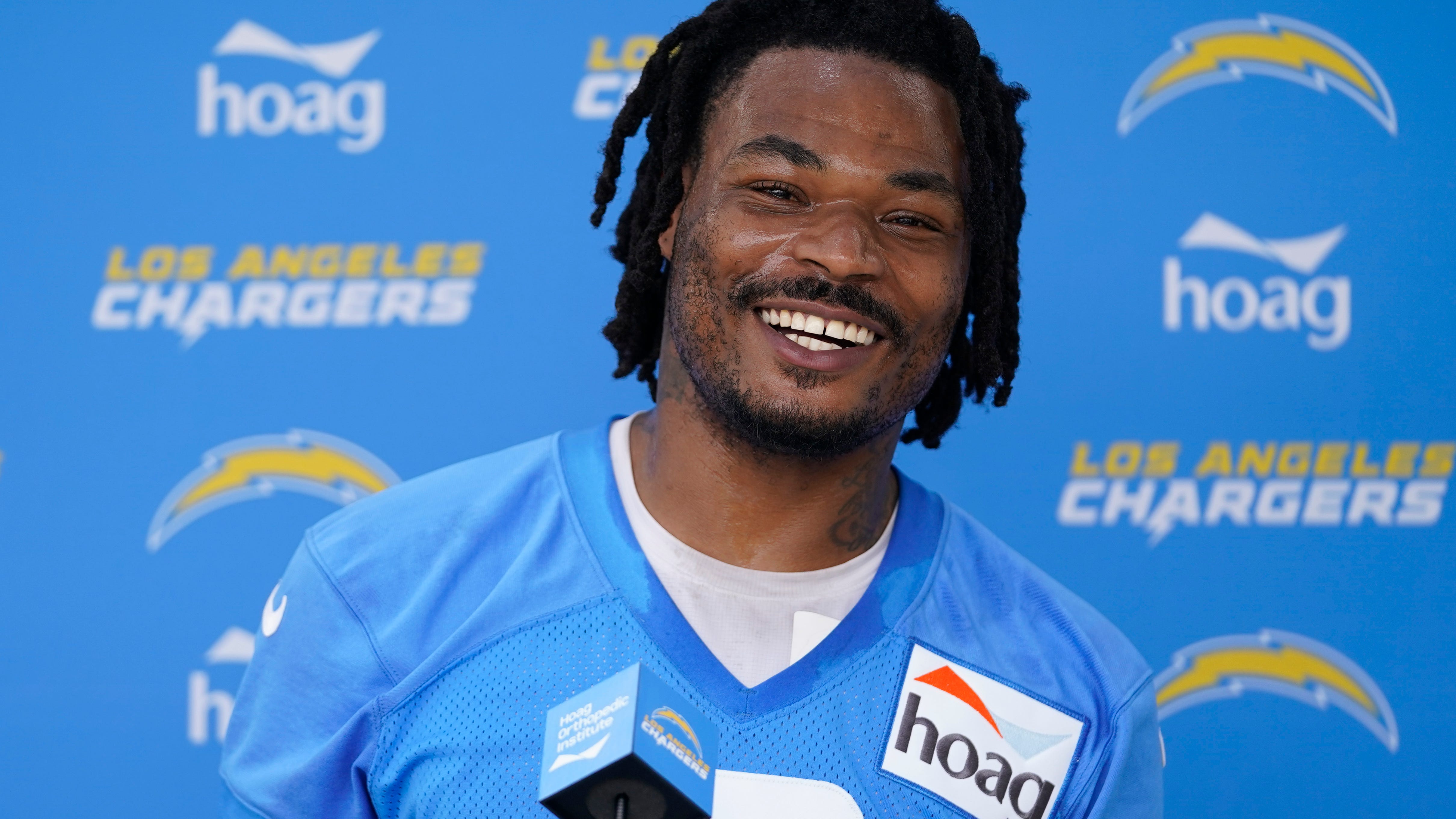Chargers sign Derwin James to 4-year, $76.5M extension