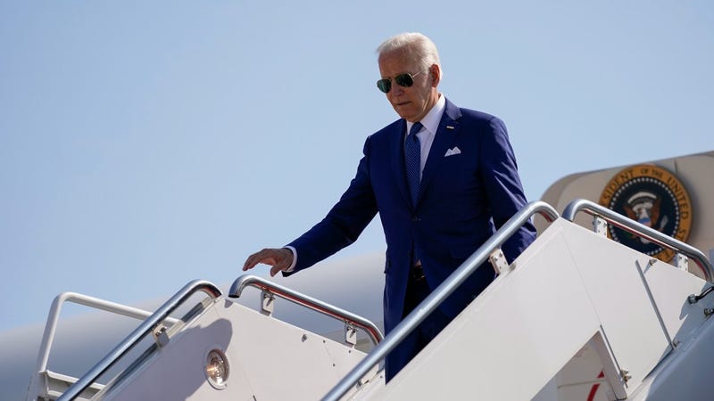 Biden calls US vets before Afghan withdrawal anniversary