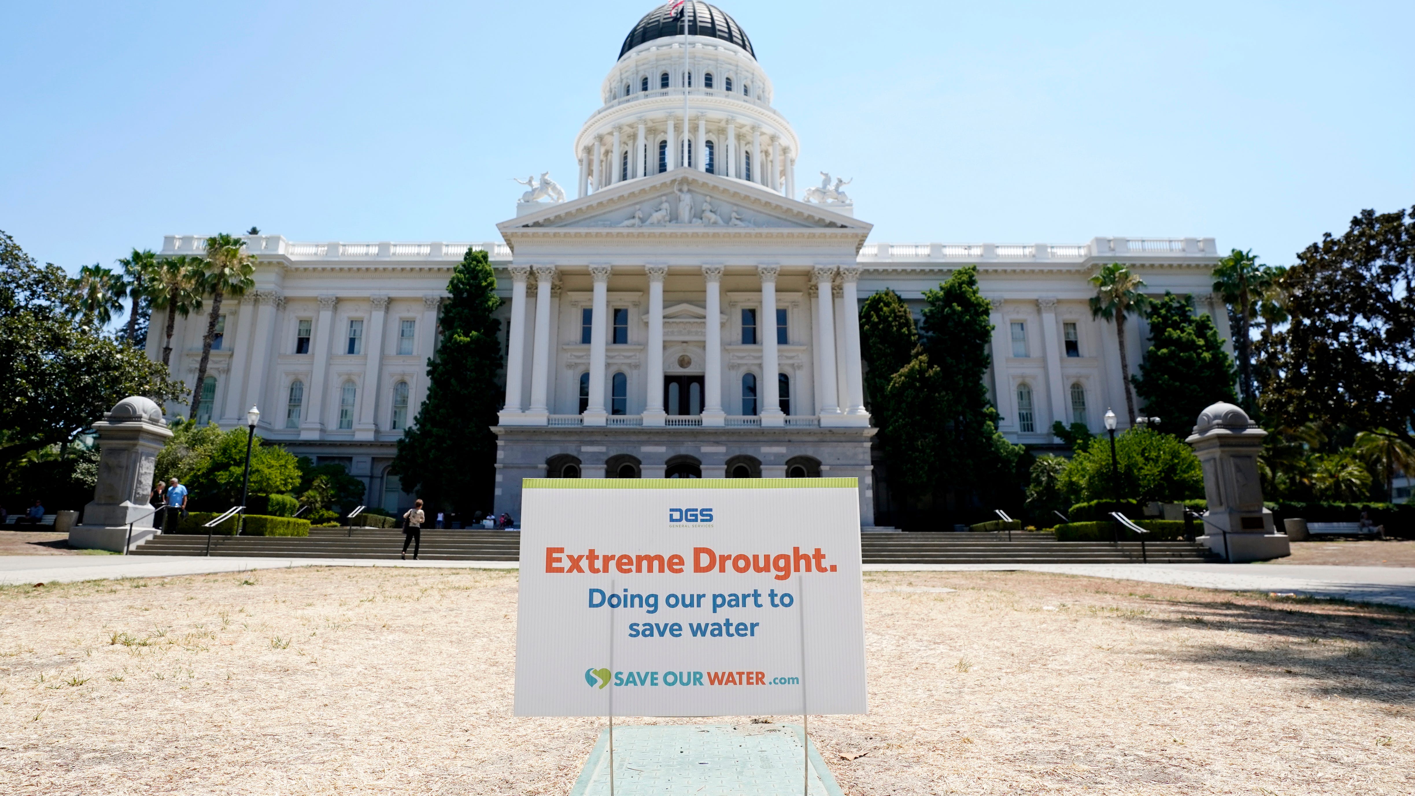 Water use drops 10% in July as California deals with drought