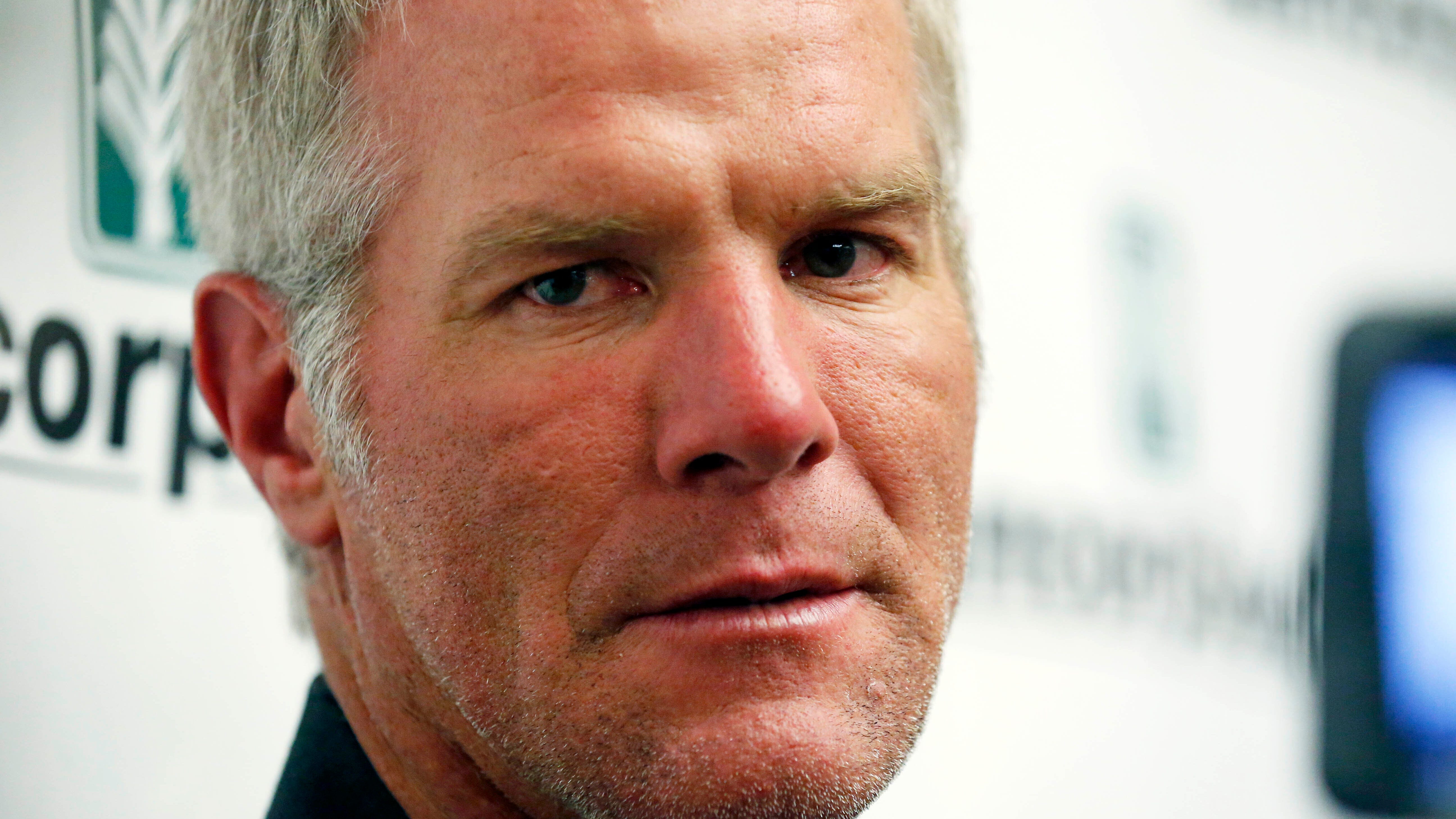 Brett Favre says he's 'unjustly smeared' in welfare case
