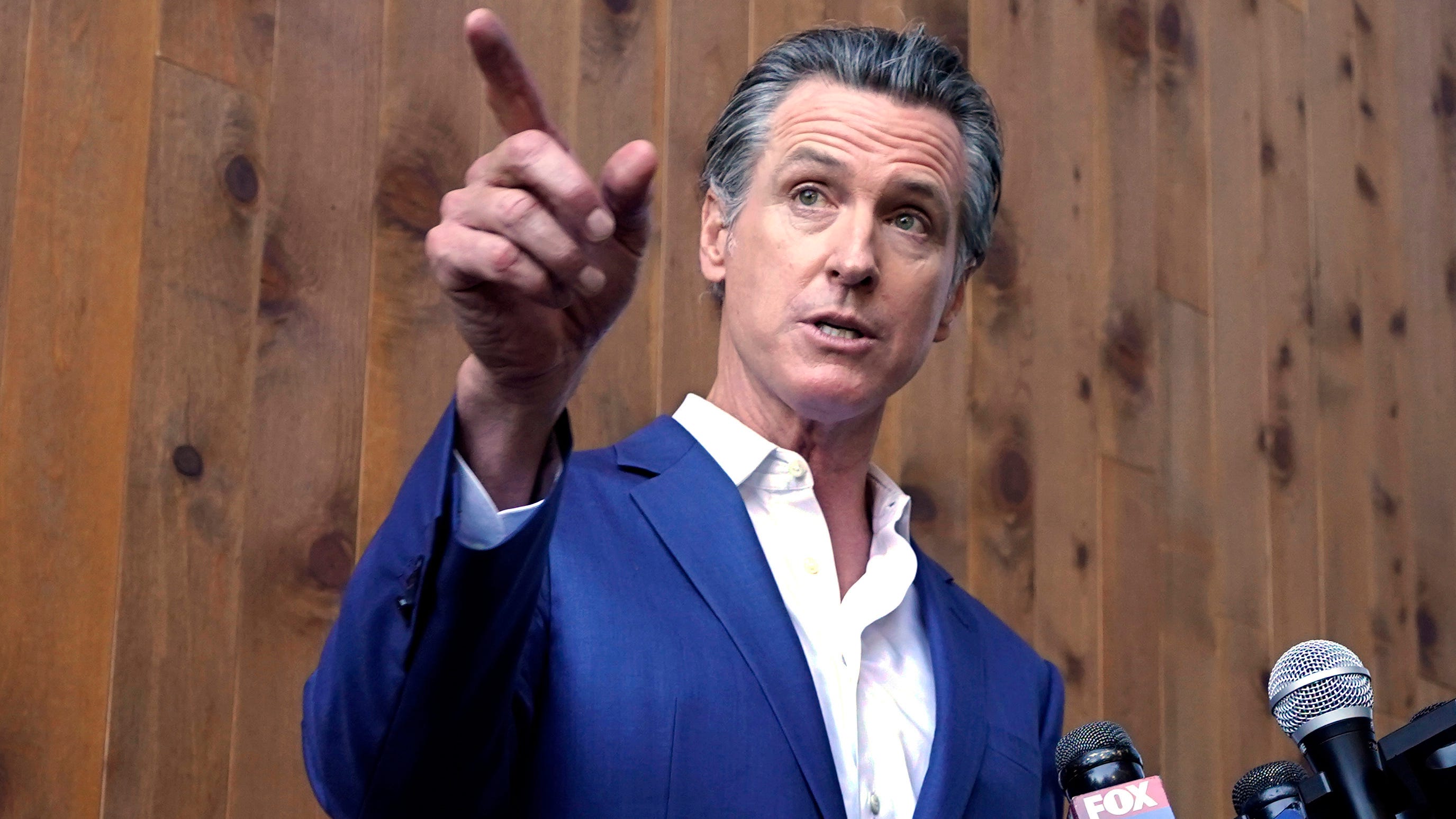 Newsom to call special legislative session over gas prices